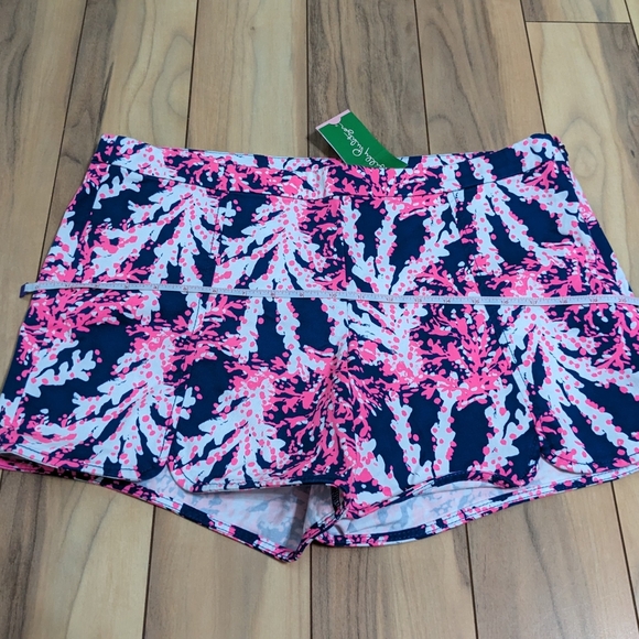 NWT! Lilly Pulitzer Hazelle Stretch Shorts Nauti Navy Beyond The Sea Size 12 - Picture 9 of 14